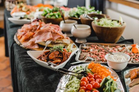 Saisonales Schlemmer-Lunch-Buffet